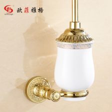 从清洗到整理 卫生间清洁用品与用具的完美配合